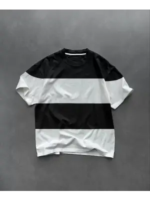 Omarı Şık ve Rahat Parçalı Siyah T-Shirt