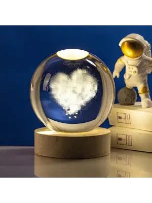 Usb&039li Ahşap Altlıklı Kalp Tasarımlı Cam Küre