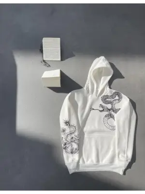 Kapşonlu Beyaz Sweatshirt - Spor ve Modern
