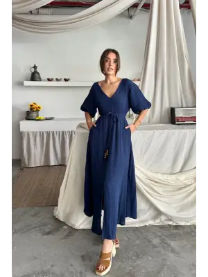 Omarı Yırtmaç Detaylı V Yaka Müslin Elbise - Lacivert