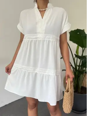 Omarı Şık V Yaka Beyaz Elbise