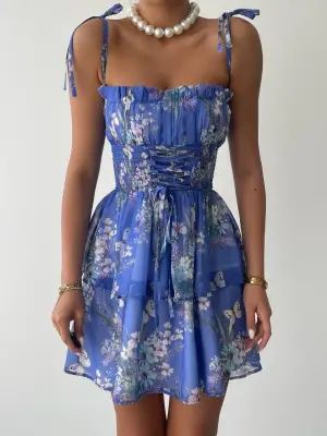 Lastikli İp Askılı Şık Elbise