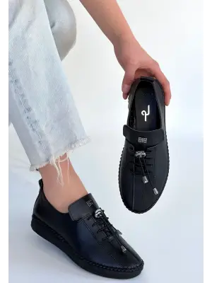 Warte Siyah Cilt Bağcıklı Spor Ayakkabı