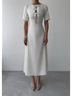 Wera Taşlı Fiyonk Detaylı Elbise