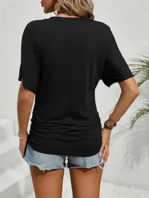 Omarı Yarasa Kol Detaylı Kısa Kollu Viskon Bluz