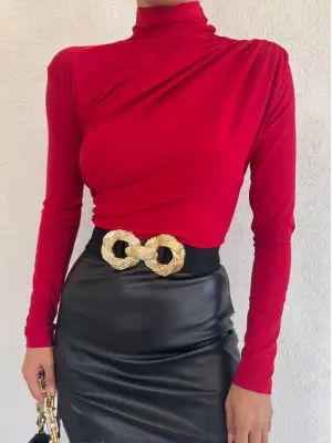 Omarı Yarım Boğazlı Sandy Bluz - Kırmızı Trendi