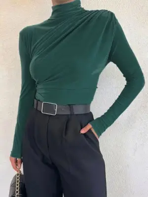 Yarım Boğaz Büzgülü Sandy Bluz -Zümrüt