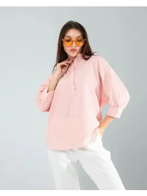 Omarı Modern Tarzda Turuncu Çizgili Gömlek