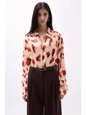 Omarı Rahat ve Şık Crop Gömlek Modeli