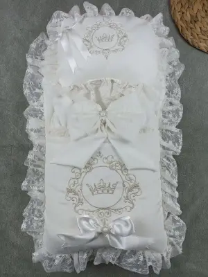 Özgün Antalya Taç Nakışlı Kundaklı 3lü Set