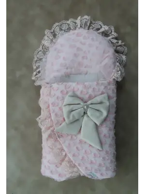 Zarif Dörtlü Koza Dantelli Bebek Battaniyesi