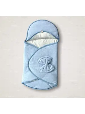 Tarz Çizgi Efektli Çift Fiyonk Bebek Battaniyesi Mavi