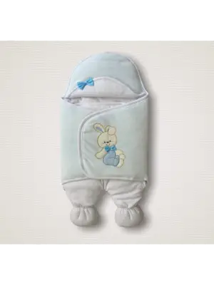 Etkileyici Kadife Kumaş Nakışlı Bebek Battaniyesi