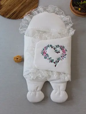 Yenidoğan Kalite Nakışlı Battaniye Ekru