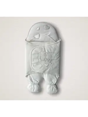 Eşsiz Üç Kalp Love Nakışlı Bebek Battaniyesi