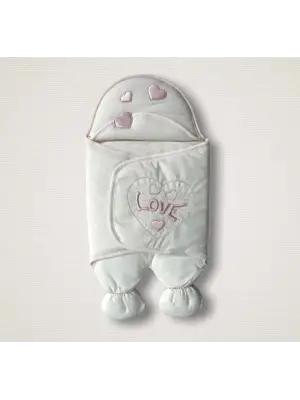 Göz Alıcı Love Nakışlı Bebek Battaniyesi
