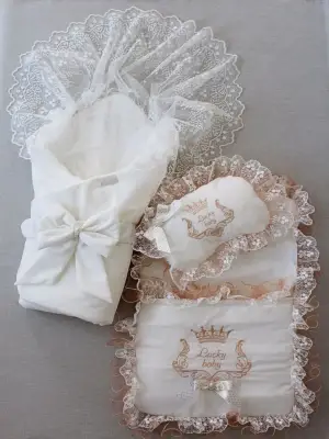 Eşsiz Nakışlı Kundaklı 3lü Set Bej