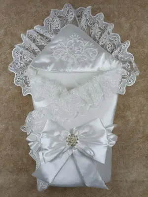 Eşsiz Pırıltı Nakışlı Yenidoğan Bebek Battaniyesi