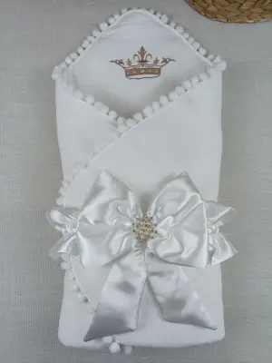 Eşsiz Nakışlı Lüks Kundak Battaniyesi