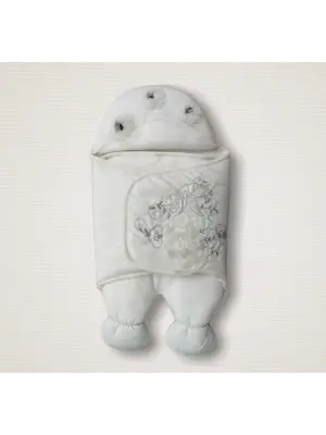 Eşsiz Çiçek Tavuskuşu Nakışlı Bebek Kundak