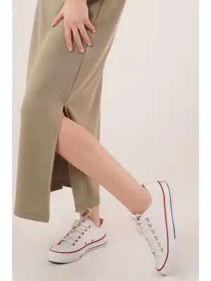 Omarı Yırtmaç Detaylı Maxi Yeşil Elbise