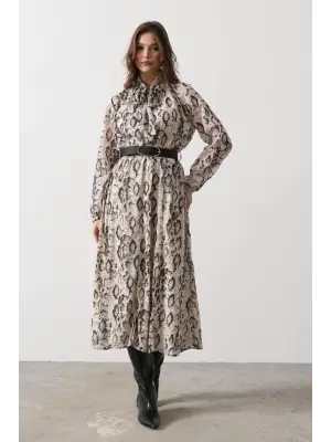 Omarı Yılan Desenli Uzun Elbise - Şık ve Trend Renkler