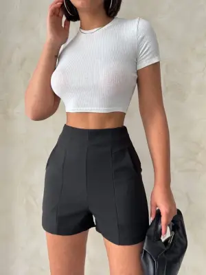 Modern Parçalı Double Kumaş Şort