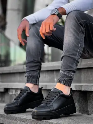 Omarı Yüksek Taban Günlük Spor Ayakkabı Siyah Cilt Renkli