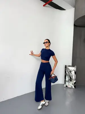 Omarı Modal Kumaş Kısa Kollu Crop Pantolon Takımı - Lacivert
