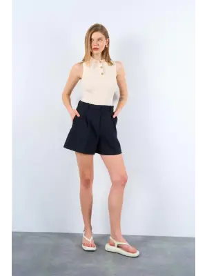 Omarı Rahat Ve Şık Düğmeli Triko Atlet - Beyaz