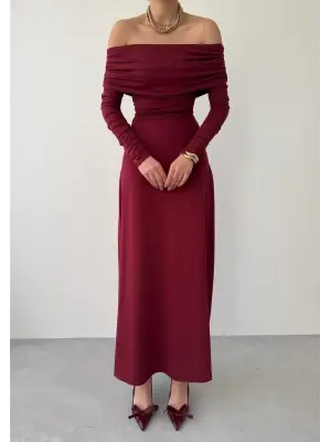 Omarı Şık Siyah Straplez Elbise Modeli