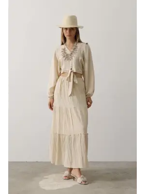 Omarı Şık Balon Kollu Etekli Kaş Takımı