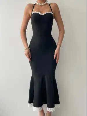 Omarı Şık Boyundan Bağlamalı Elbise