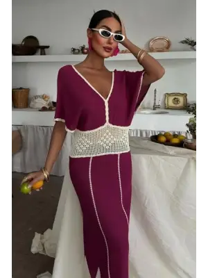 Omarı Şık Dantel Detaylı V Yaka Triko Elbise