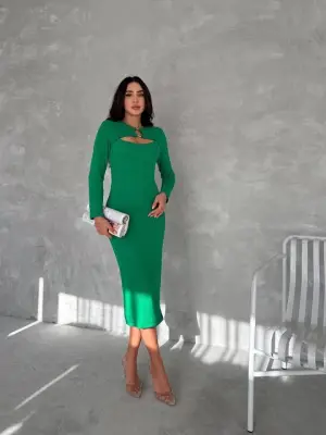 Omarı Halka ve Pencere Detaylı Midi Boy Elbise