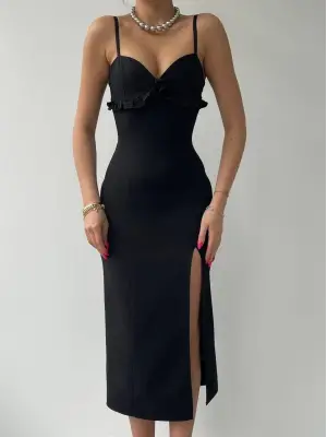 Omarı Zarif Sırt Detaylı Elbise