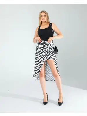 Çarpıcı Yandan Büzgülü Etek