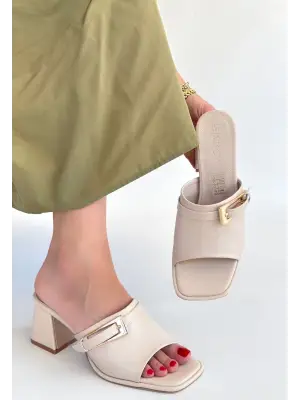 Bej Cilt Topuklu Terlik Kadın Giyim