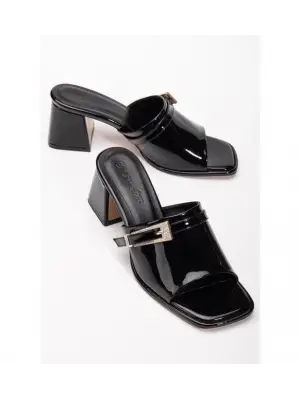 Omarı Şık Rugan Siyah Topuklu Terlik