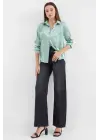 3964 Hafif Dökümlü Saten Gömlek - Çağla