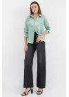3964 Hafif Dökümlü Saten Gömlek - Çağla