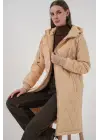 5138 Kapitone Uzun Şişme Mont - Bej