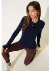 Basic Parmak Geçirme Detaylı Bluz Lacivert T4266