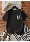 Omarı Yumuşak Dokulu Baskılı Siyah T-shirt