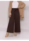 Omarı Esnek Beliyle Rahat Kullanımlı Bol Paça Pantolon