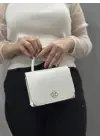 Omarı Parlak Beyaz Deri Çanta