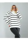 Omarı Şık Çizgili Dik Yaka Triko Kazak