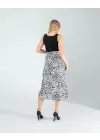 Omarı Beyaz Leopar Desenli Saten Etek