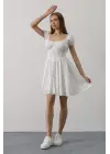 Omarı Beyaz Mini Elbise - Beli Korseli Şıklık