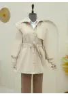 Omarı Elegan Broş Detaylı Bej Trençkot